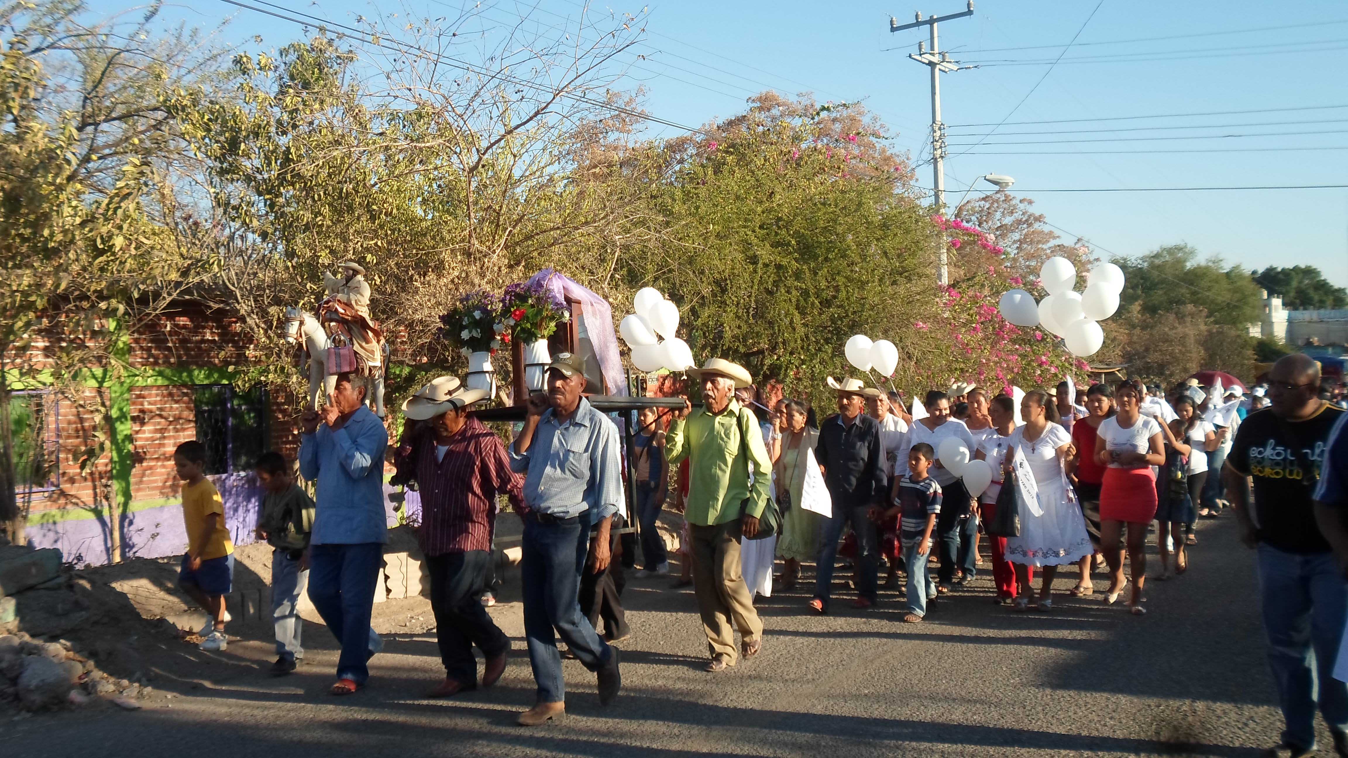 DANZANTES DE SANTA CLARA DEL COBRE