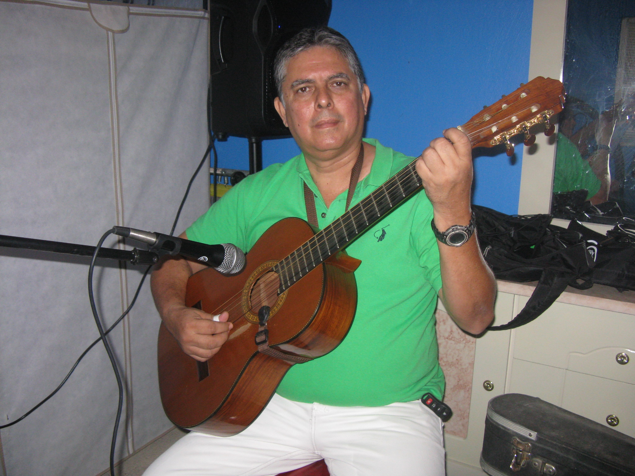 DE UN GRAN AMIGO, PARA UN GRAN AMIGO