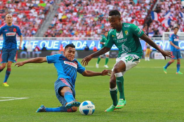 Omar Esparza regresó a las canchas después de seis meses