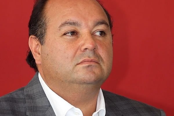 Dueño de Gallos quedó arraigado por la PGR