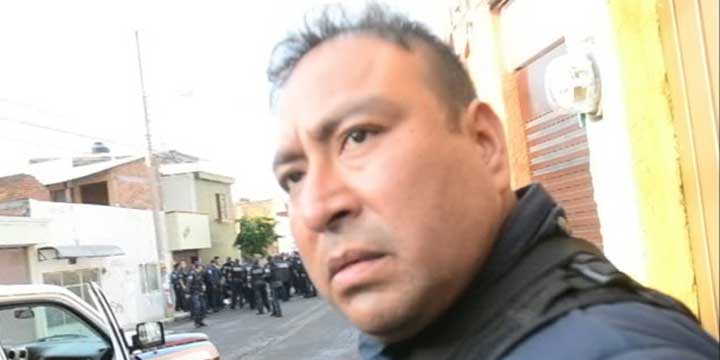 Procuraduría ya investiga al policía que agredió a foto reportero