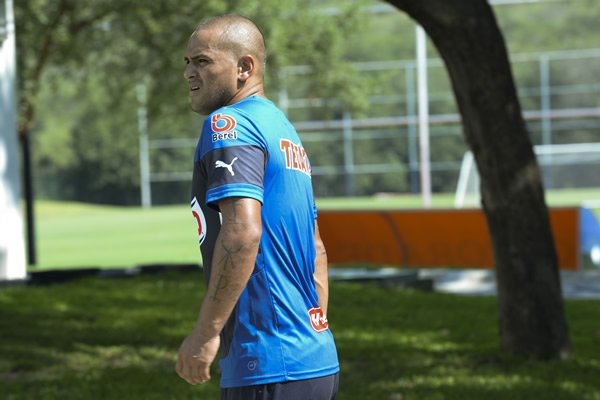 En suspenso la inactividad de Humberto Suazo