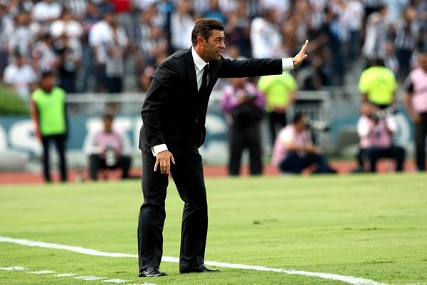 Quiero ayudar al arbitraje: Pedro Caixinha