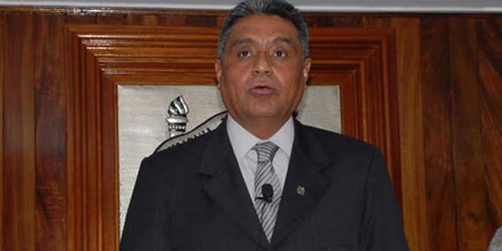 Rector de la UMSNH acepta que se fiscalicen recursos de 2014