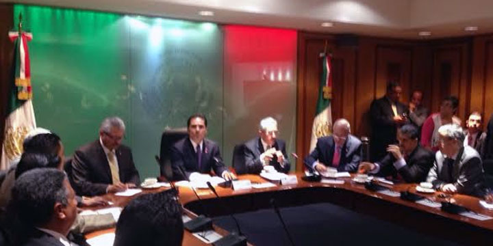 Presenta Jara a diputados 80 proyectos para 2015